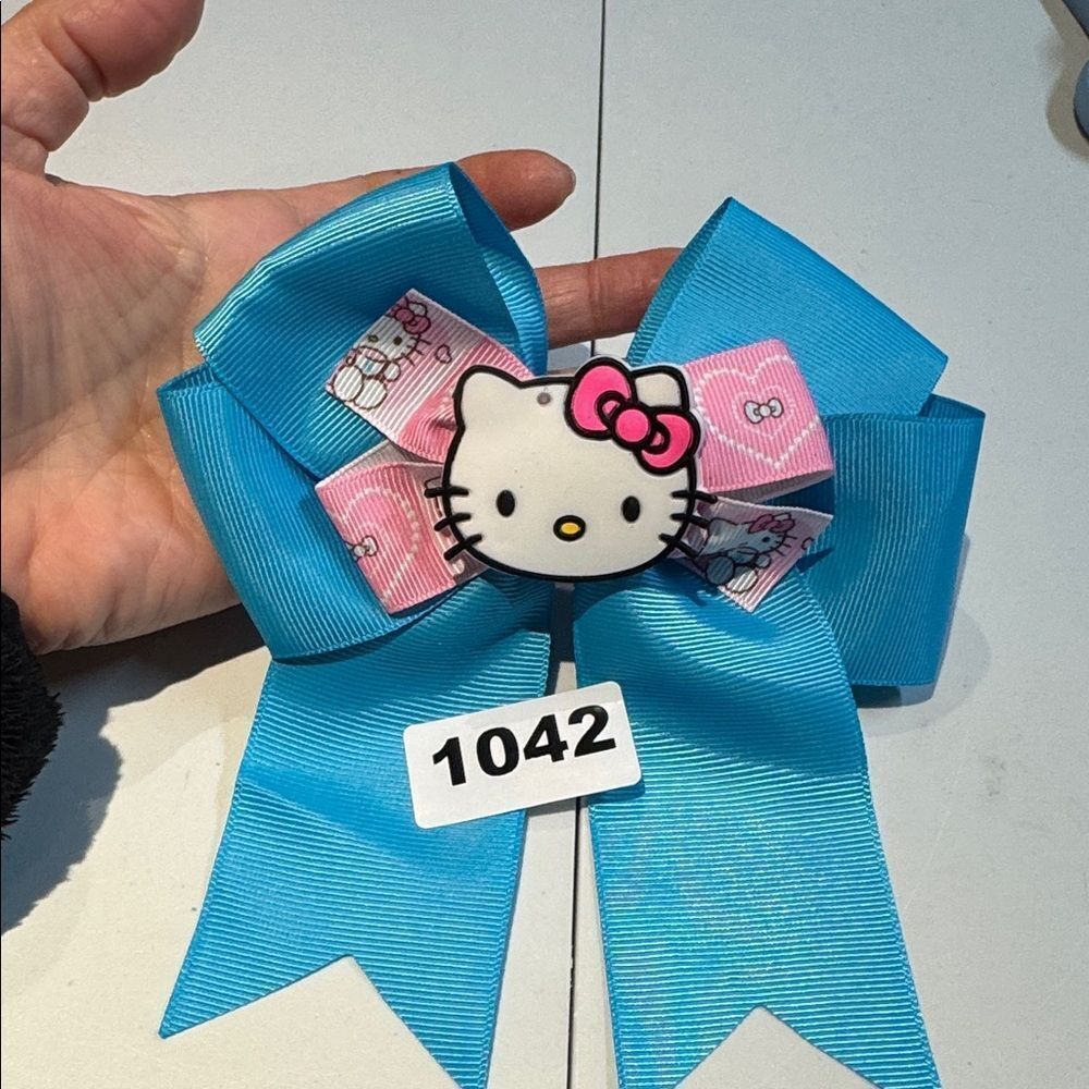 1042 Blue Color Hello Kitty Aligator‎ Clip Hair Bow